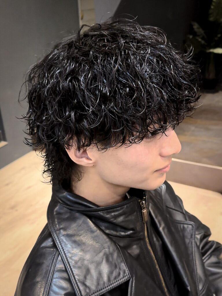 波巻きツイストスパイラルパーマ×メンズウルフカット